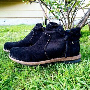 BORN BOOTIES • WORN ONCE • GREAT CONDITION • LUSH BLACK SUEDE